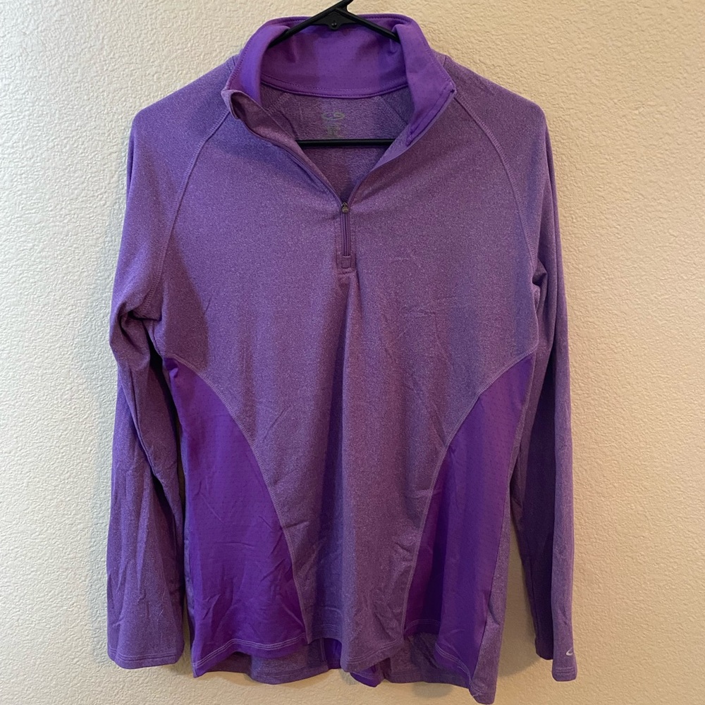 Work out shirts  (6 tops)